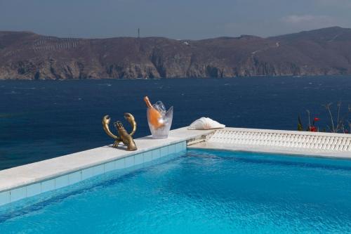 Πισίνα στο ή κοντά στο Siourdas Mykonos Villas