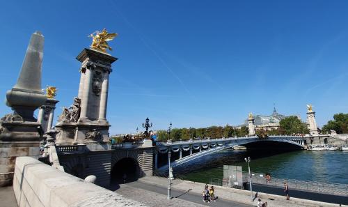 à 10 mn à pied de Montmartre