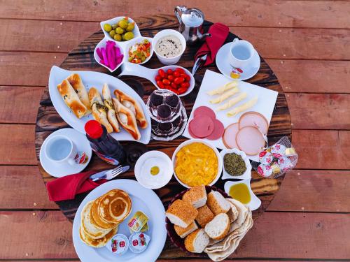 Jídlo v kempu nebo okolí