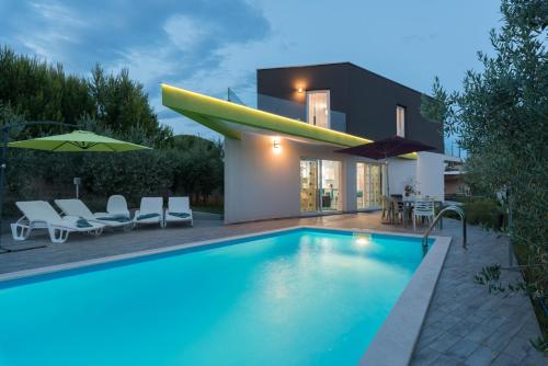 Luxury villa Nika with pool near the beach, extra pool heating available