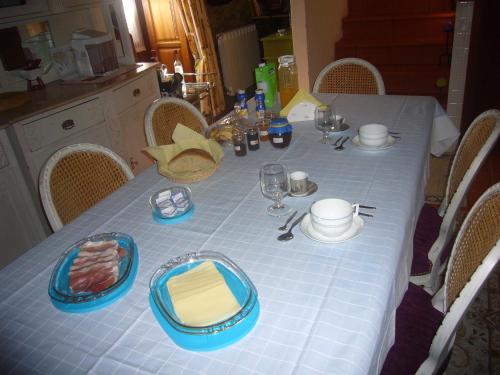 Makanan di atau berdekatan the country house