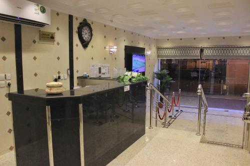Lobi atau kawasan kaunter penerimaan di Dar Al Jood Hotel units
