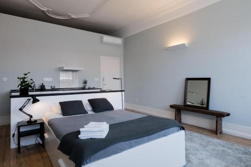Baixa24 •P2R• Bright Apt in Vibrant Downtown