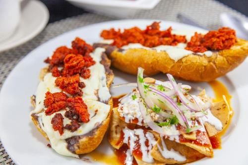 Mad på hotellet eller i nærheden