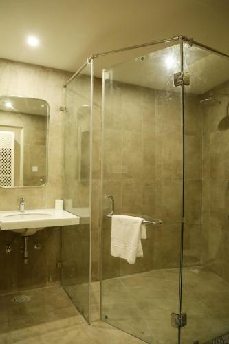 Koupelna v ubytování Hotel Ratangarh Palace