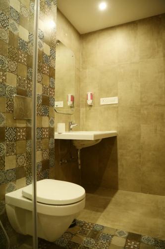 Koupelna v ubytování Hotel Ratangarh Palace