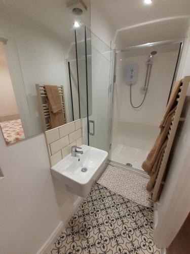 Un baño de Mervue Apartment, 4 Causeway View, Portrush