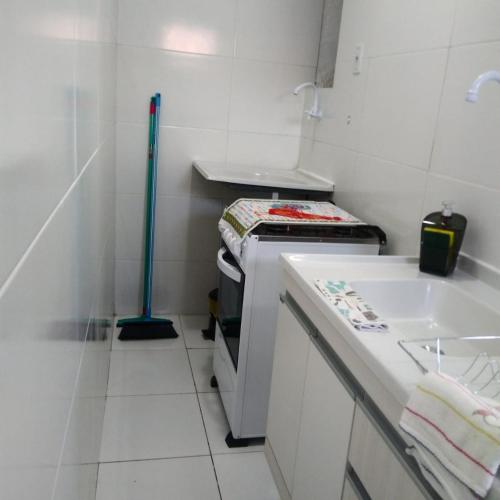 Dapur atau dapur kecil di Residencial Dom Laurindo