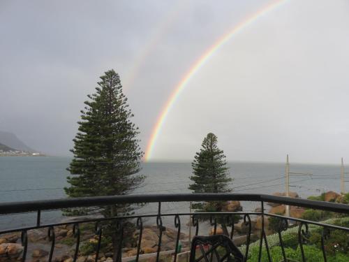 Gallery image of On-the-Rocks in Fish hoek