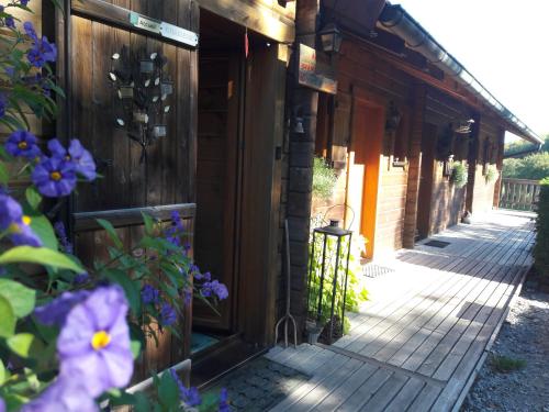 Photo de la galerie de l'établissement Au Doubs Repos, à Vorges-les-Pins