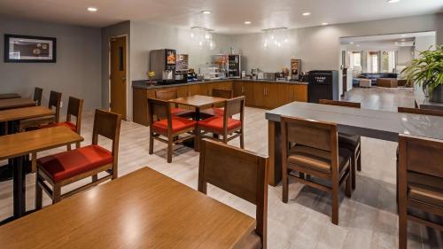 Un lugar para sentarse en Best Western DeWitt