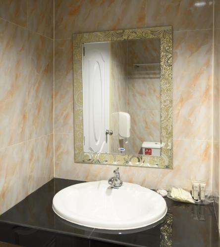 Salle de bains dans l'établissement Don Mueang Place Hotel