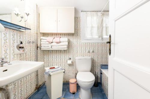 Beautiful appartment under Akropolis!