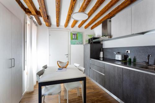 Hostmate - Venezia - Salizada photo 9