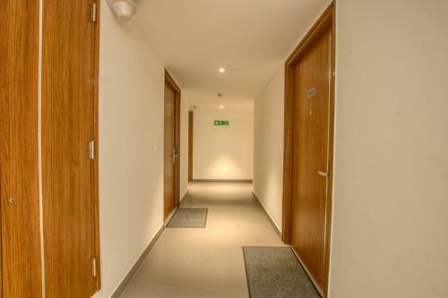 Fotografie z fotogalerie ubytování Lilac Hotel, 5th Block v destinaci Bengalúr