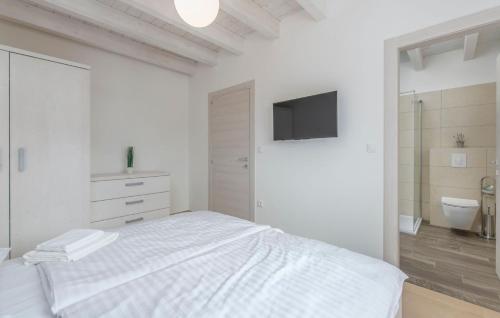 Ένα μπάνιο στο Villas Marisol