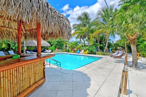 Басейн в или близо до Siesta Key Palms Resort