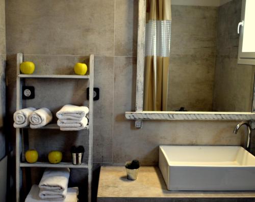 Gallery image of Ammos Luxury Suites in Elia Laconias