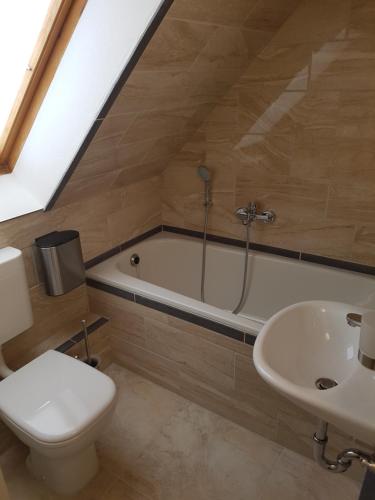Ванна кімната в Gasthof zur Alten Post