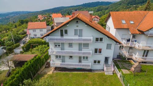 Big 4 bedroom apartment with private parking