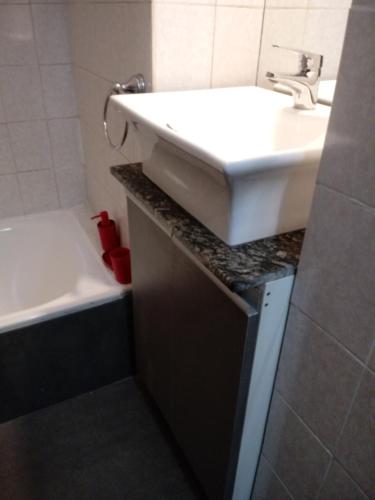 Phòng tắm tại Departamento Ripozi Centro muy luminoso