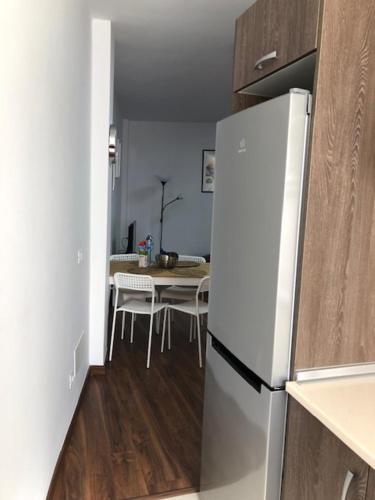 Cucina o angolo cottura di Apartamentos cerca del Aeropuerto