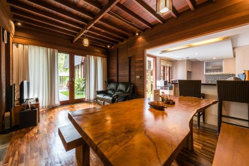Raja Woods Villa Jimbaran Updated 2021 Prices