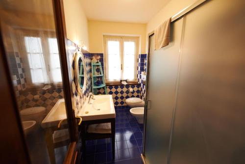 A bathroom at Felicin - Dimora del Centro
