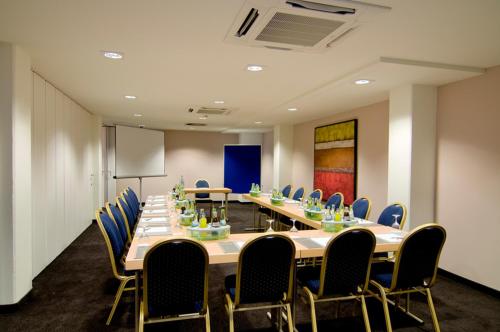 Der Geschäftsbereich oder Konferenzraum in der Unterkunft ACHAT Hotel München Süd