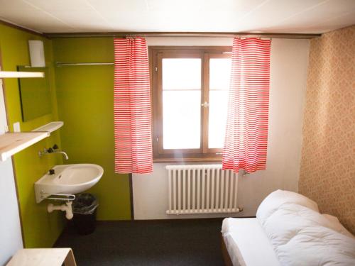 Gallery image of Nangijala Hostel in Disentis