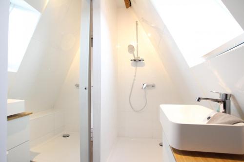 Ванная комната в Colmar Historic Center - BELLE ALSACE - Studio Duplex 6 - BookingAlsace