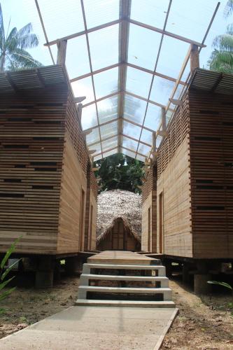 a building with stairs and a glass ceiling at Palmayacu - Refugio Amazónico in Leticia