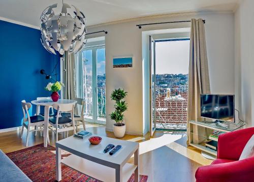 Your Lisbon Hub with Stunning View over Rooftops