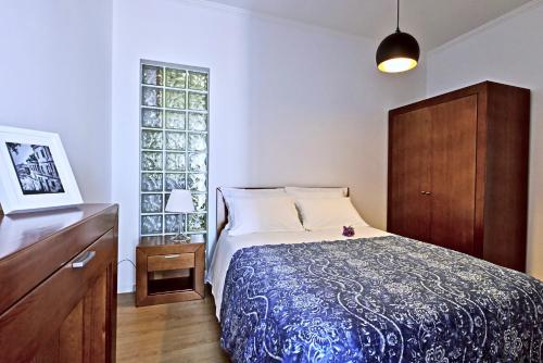 Your Lisbon Hub with Stunning View over Rooftops