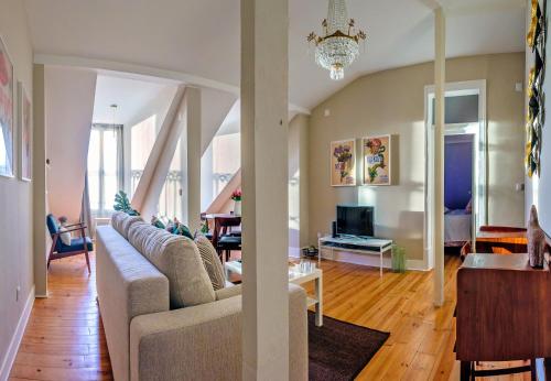 Cosy & Bright Condo Amazing Urban Skyline