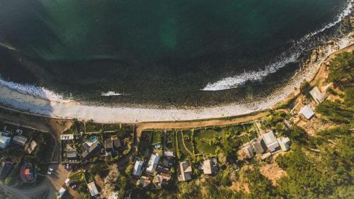 Uma vista aérea de Cabaña Coliumo Tomé