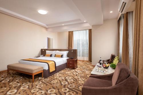 Postel nebo postele na pokoji v ubytování Best Western Green Hill Hotel