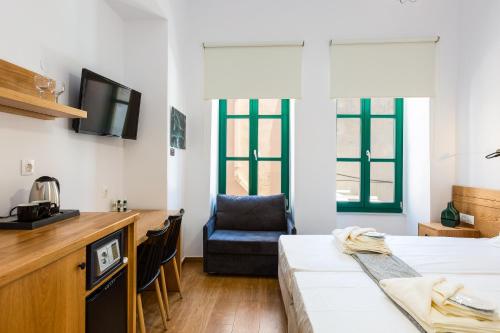 Ink Hotels Phos