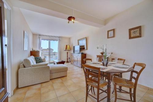 Upstays - 1 Br -Terrace - Sea view - Parking