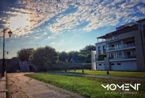 Moment Apartments 5000 Szolnok, OIajbányász sétány 1. kép - 3