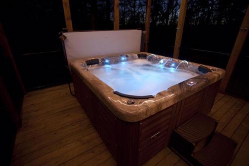 Call It A Day Luxury Cabin – Photos 2