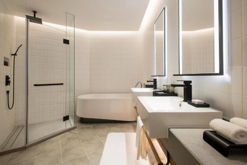 Koupelna v ubytování BEI Zhaolong Hotel, JdV by Hyatt