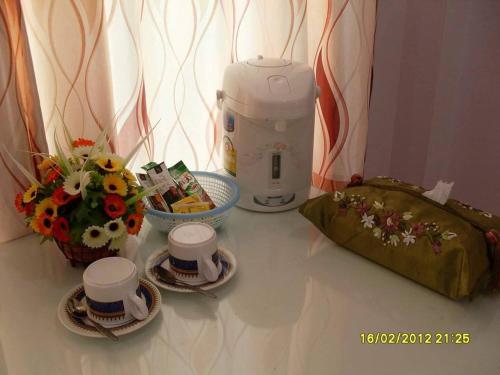 Kemudahan buat kopi dan teh di Pennaung Resort