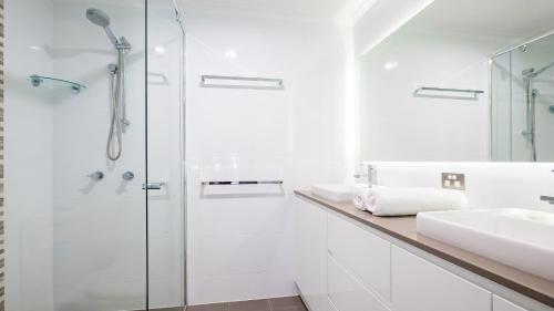 Un baño de Currumbin Sands On The Beach