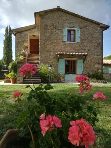 Taman di luar Agriturismo Montecchio