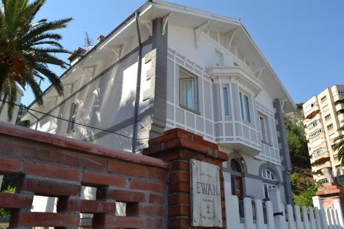 Το κτήριο όπου στεγάζεται  το hostel