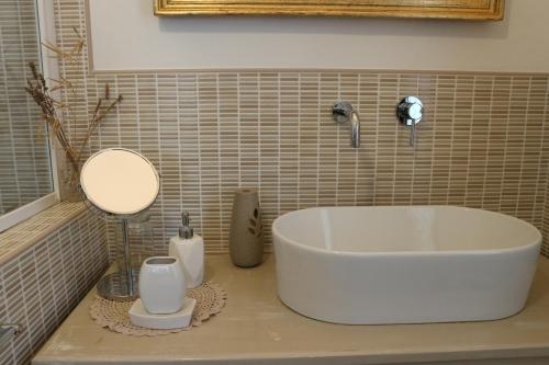 Gallery image of B&B Casa Elena Room and Apartments with parking in Gargnano
