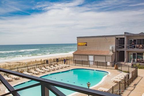 Bazén v ubytování Royal Atlantic Beach Resort nebo v jeho okolí