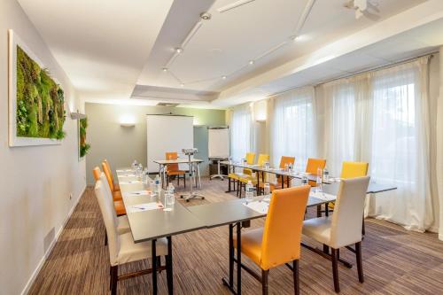 Una cocina o cocineta en Appart'City Classic Genève - Gaillard