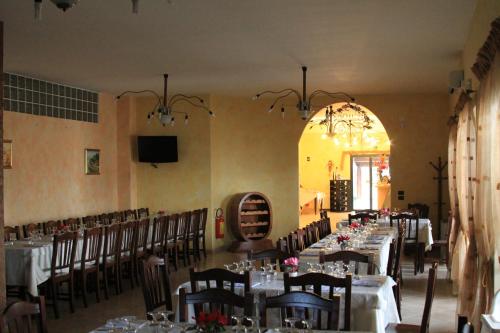 A television and/or entertainment centre at Agriturismo Silos Agri